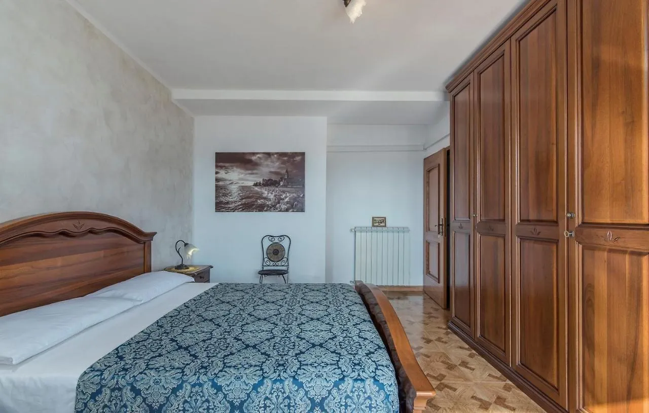 Apartment Complex Orzan Lovrecica Lovrecica (Istria)